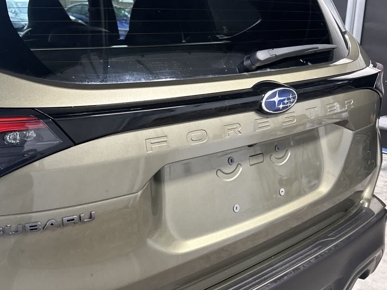 Used 2025 Subaru Forester Limited AWD/4WD image 10