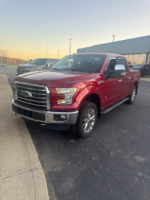 Used 2016 Ford F150 XLT w/ Equipment Group 302A Luxury AWD/4WD image 3