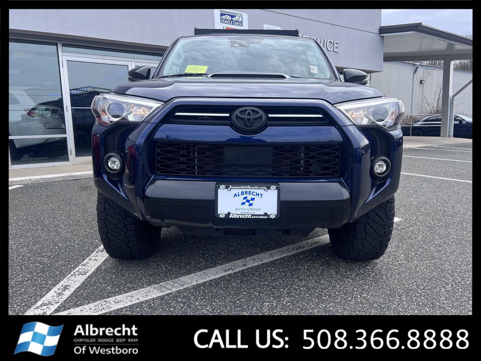 Used 2021 Toyota 4Runner Venture w/ Moonroof Package image 8