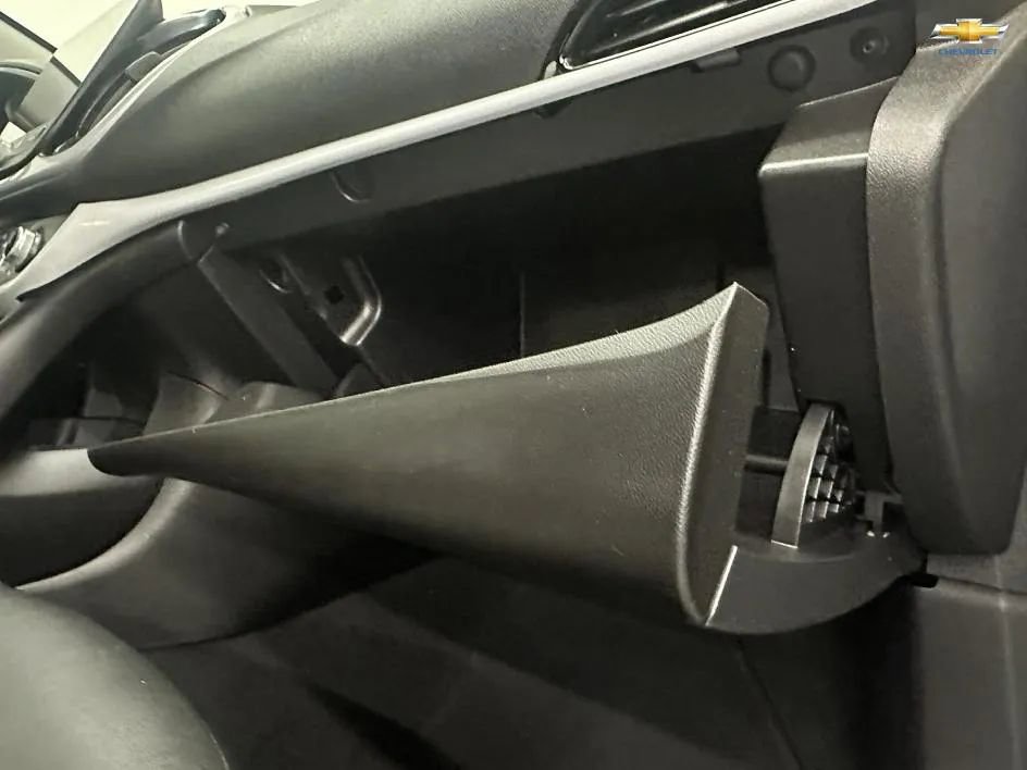 Used 2017 Chevrolet Volt LT w/ Comfort Package image 23