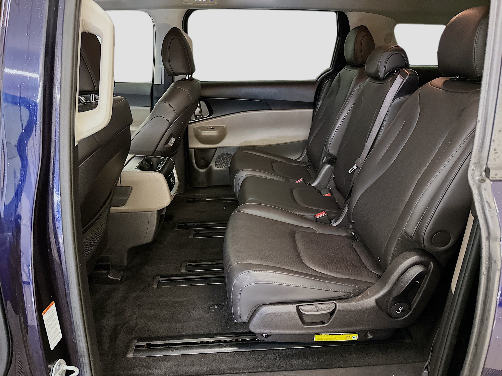 Used 2026 Kia Carnival FWD image 29