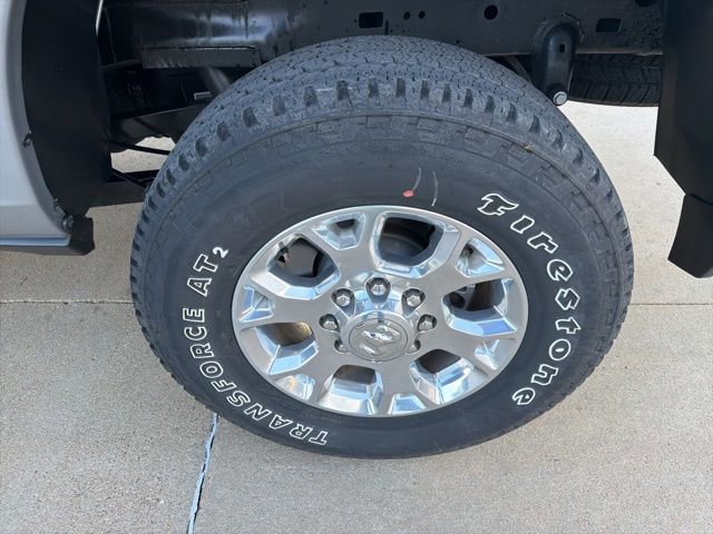 Used 2024 RAM 2500 Laramie w/ Safety Group image 32