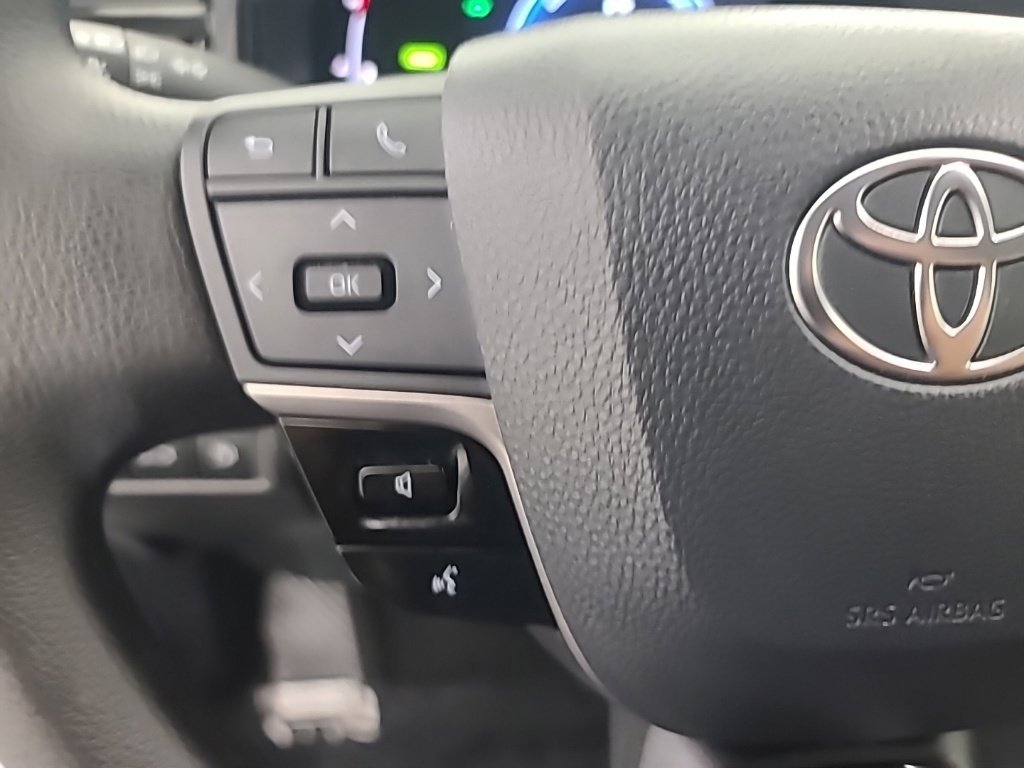 Used 2026 Toyota Camry LE FWD image 29
