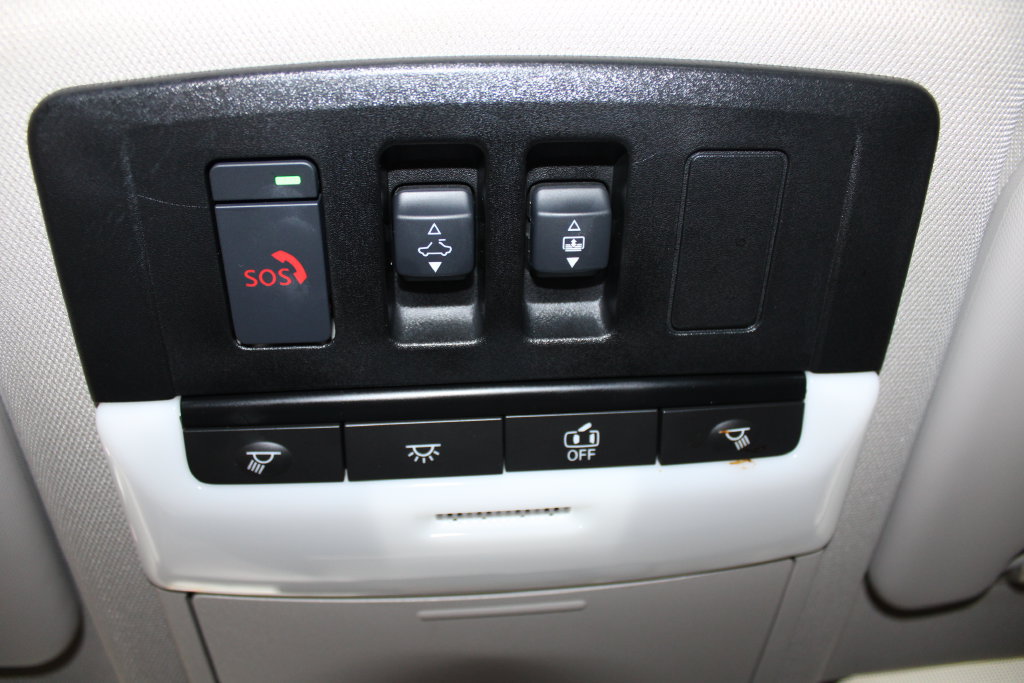 Used 2025 Nissan Rogue Platinum AWD/4WD image 22