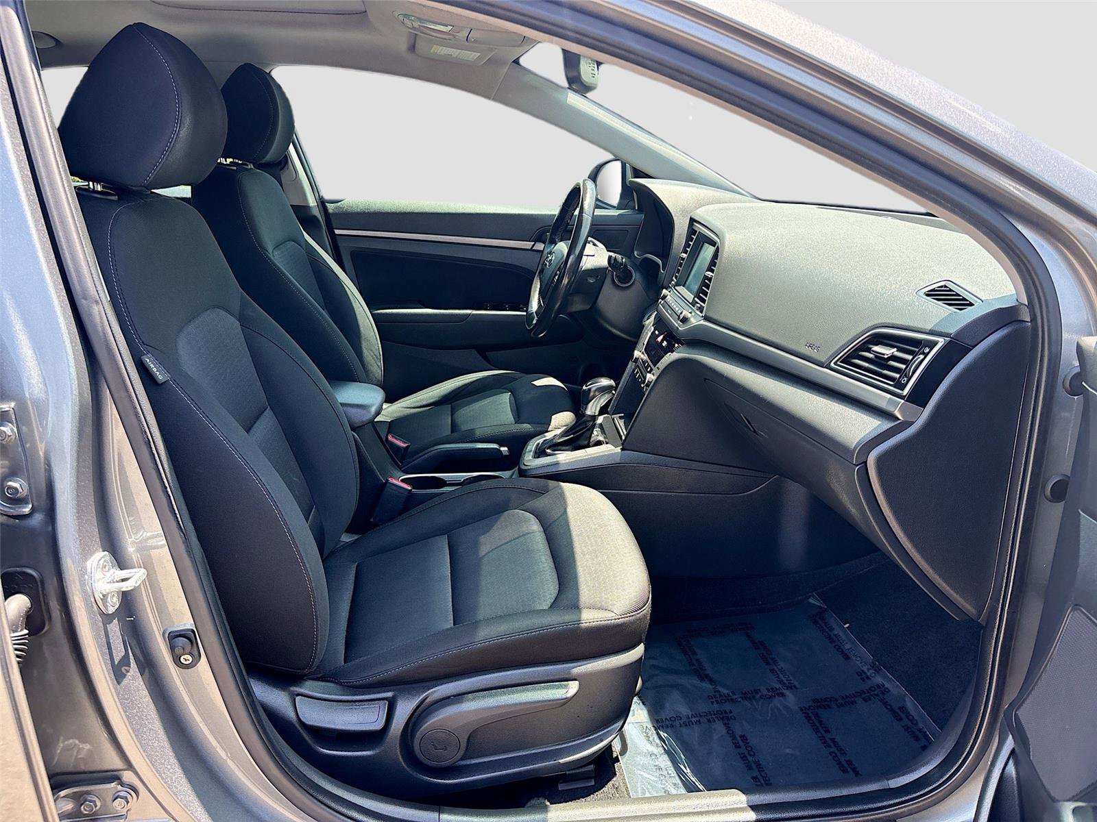 Used 2018 Hyundai Elantra Value Edition FWD image 26