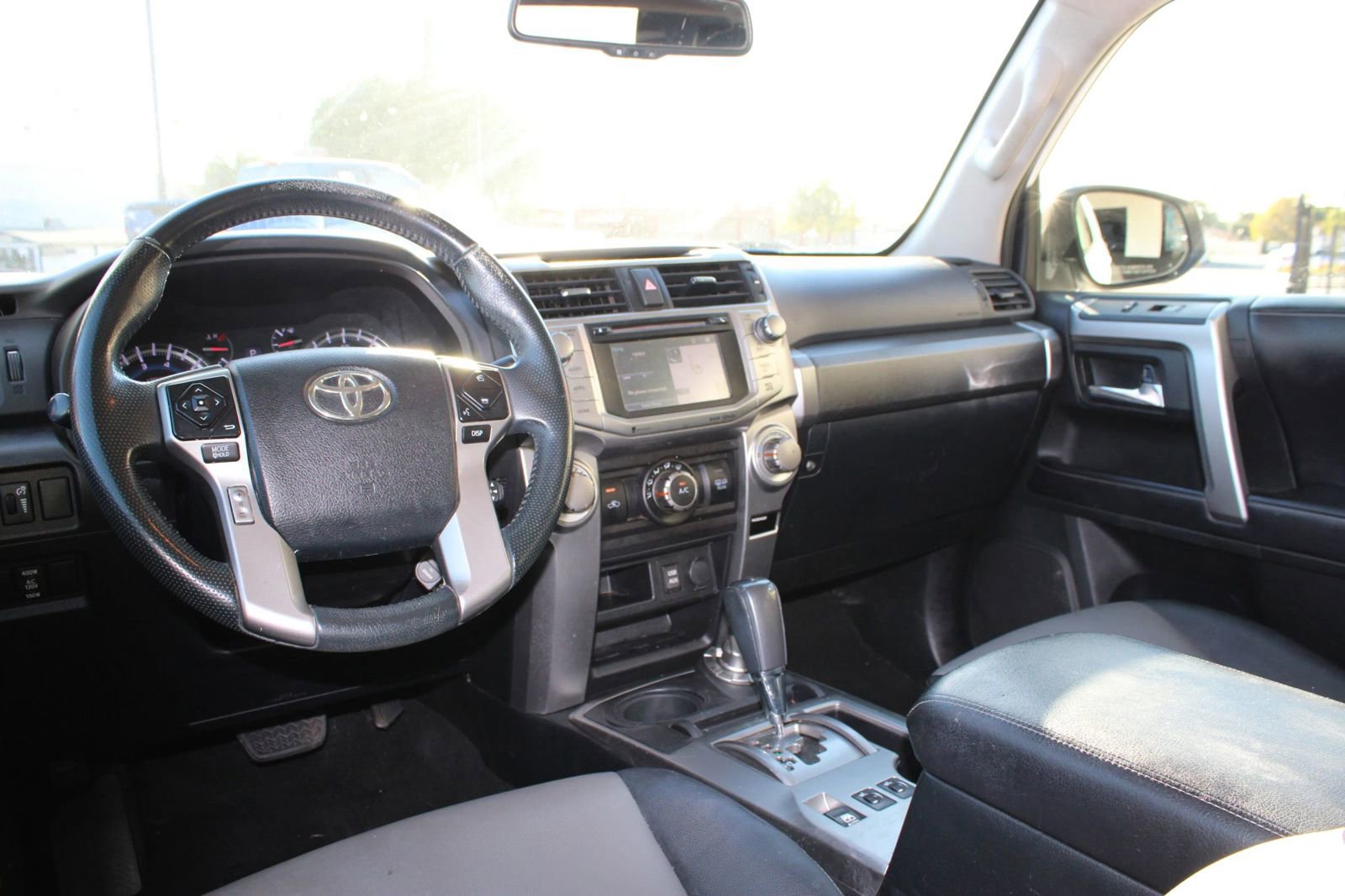 Used 2016 Toyota 4Runner SR5 Premium image 23