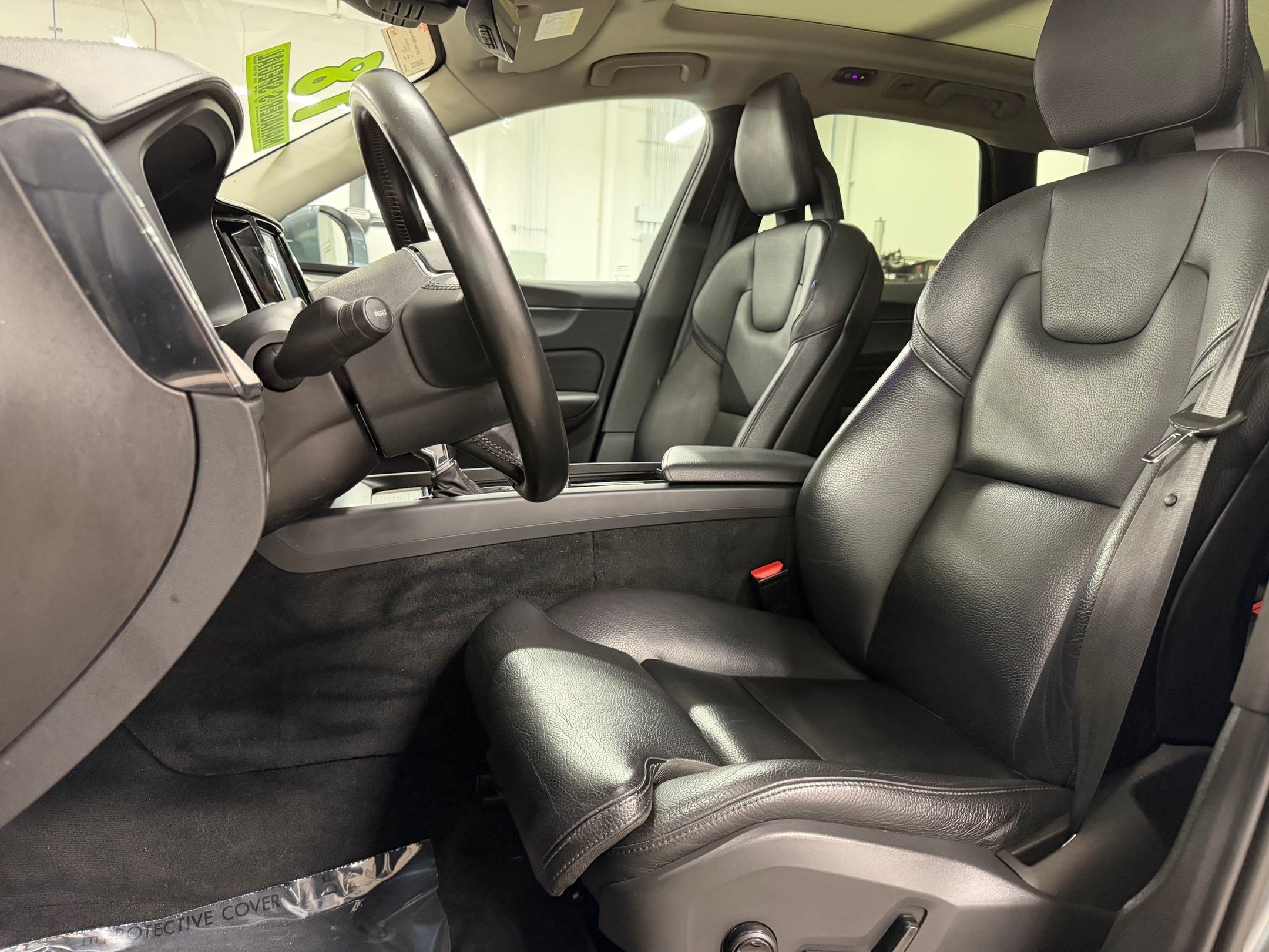Used 2018 Volvo XC60 T6 Inscription w/ Convenience Package AWD/4WD image 5