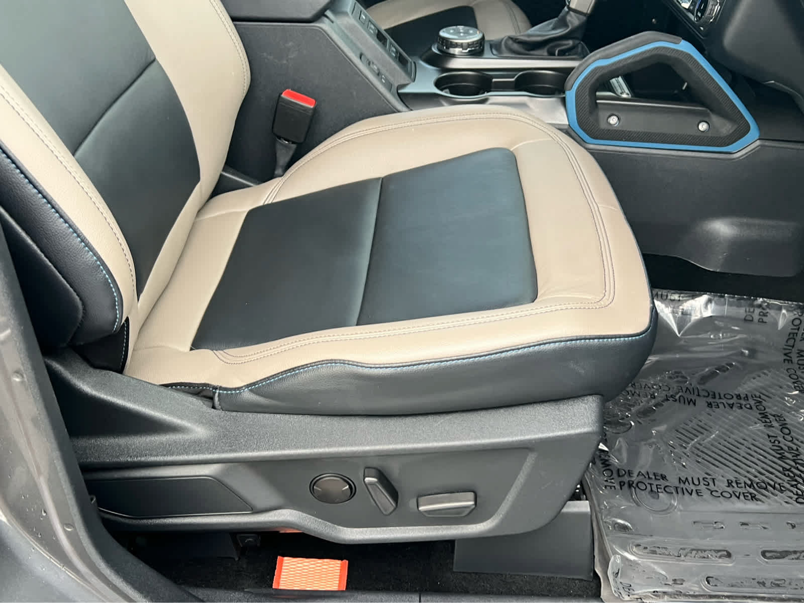 Certified 2022 Ford Bronco Wildtrak AWD/4WD image 22