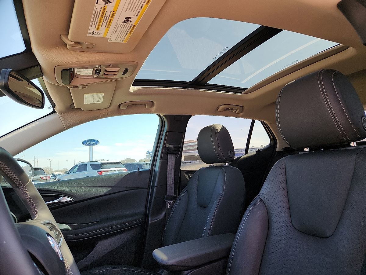 Used 2023 Buick Encore GX Essence w/ Experience Buick Package image 12