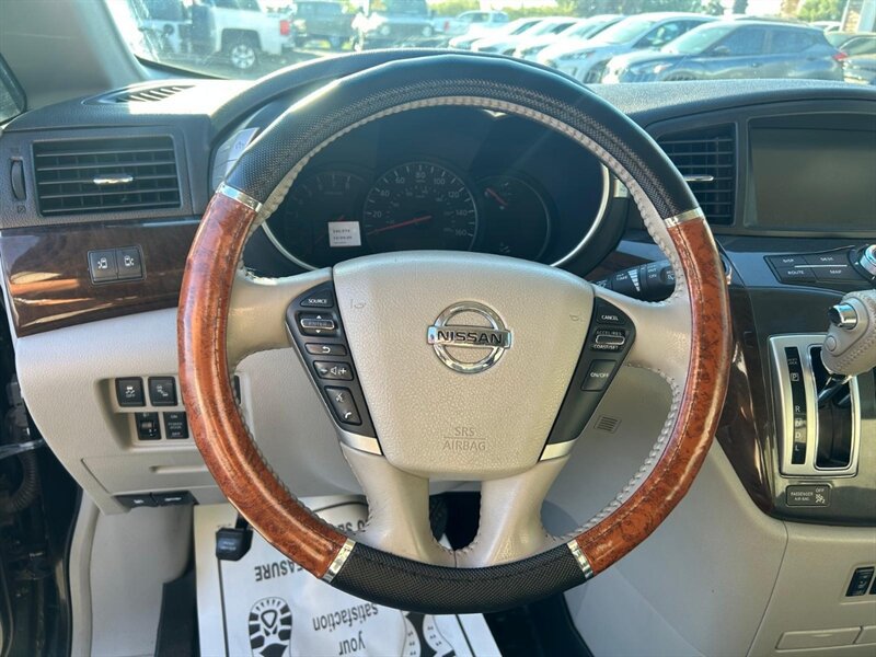 Used 2012 Nissan Quest LE FWD image 17