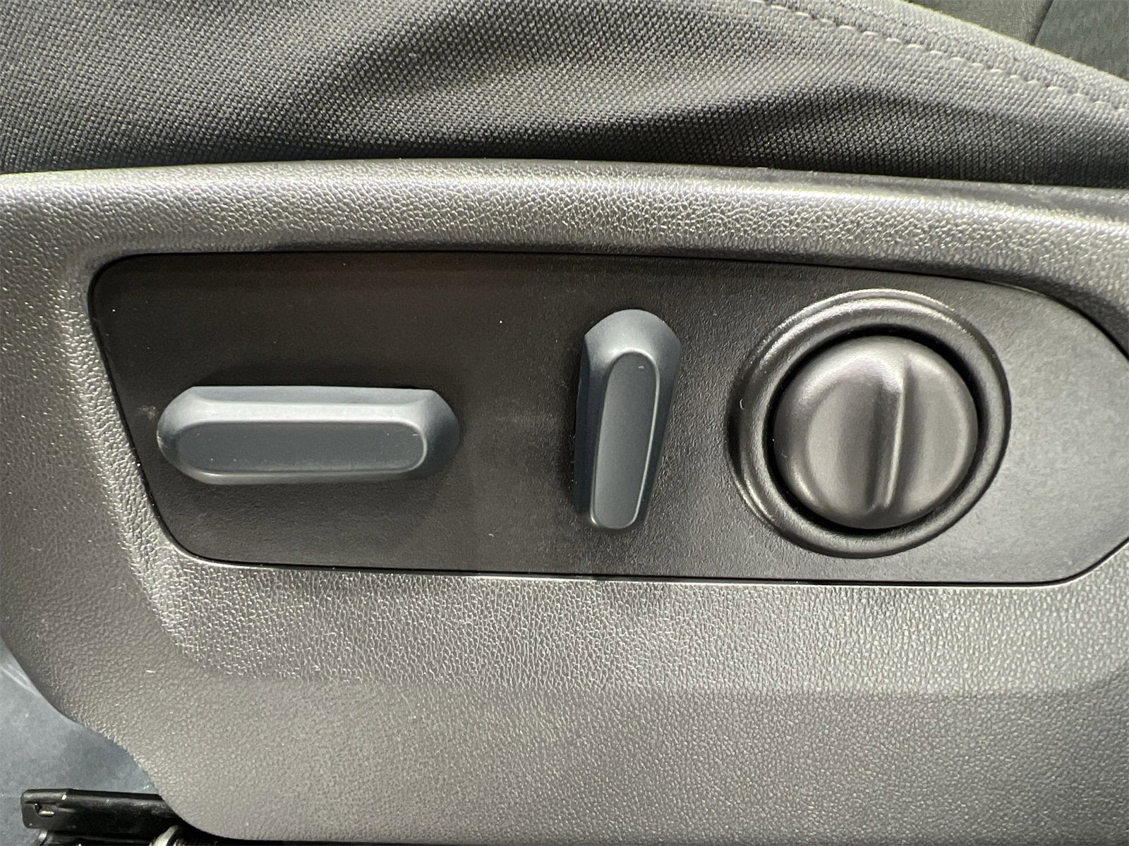 Used 2022 Chevrolet Silverado 1500 RST image 12