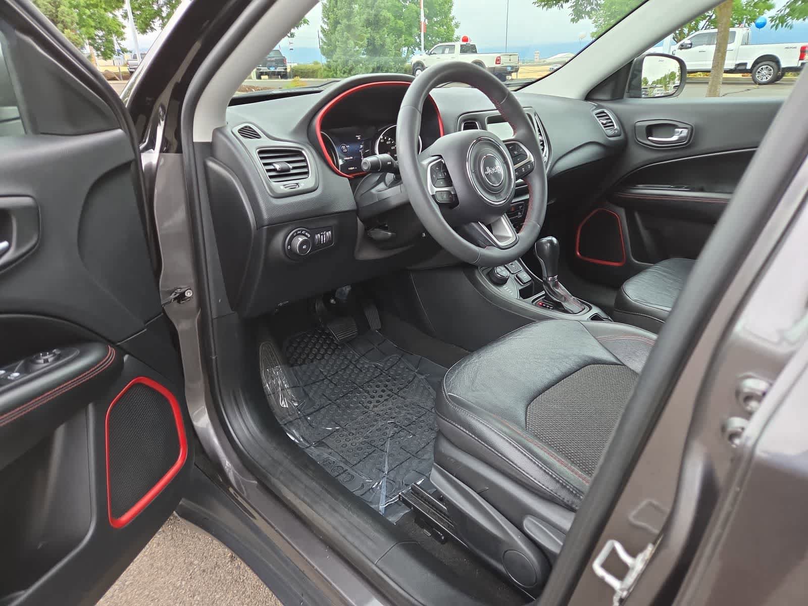 Used 2021 Jeep Compass Trailhawk AWD/4WD image 10