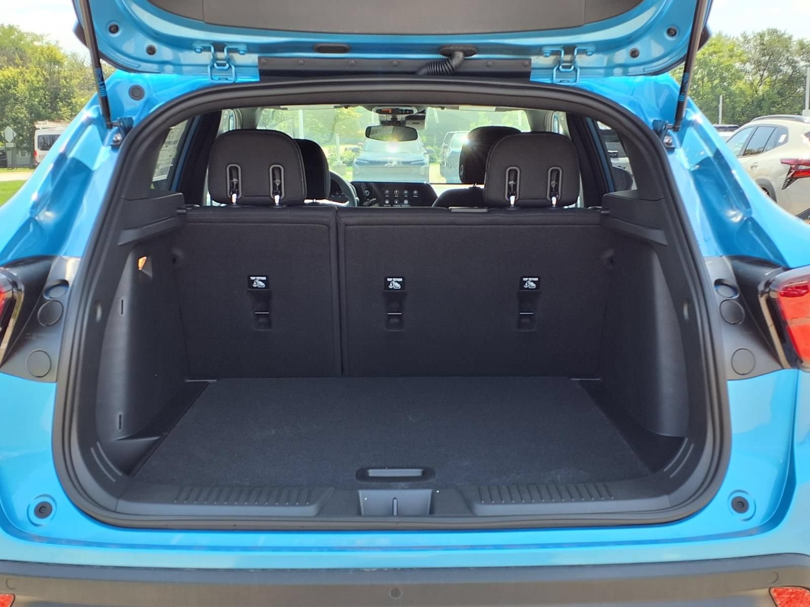 New 2026 Chevrolet Trax RS w/ Driver Confidence Package FWD image 9