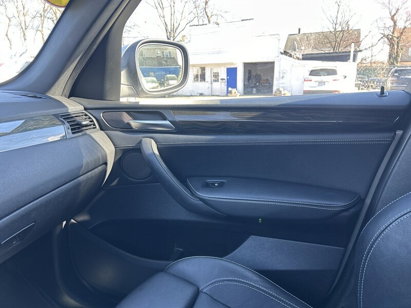 Used 2013 BMW X3 xDrive28i w/ Premium Pkg AWD/4WD image 13
