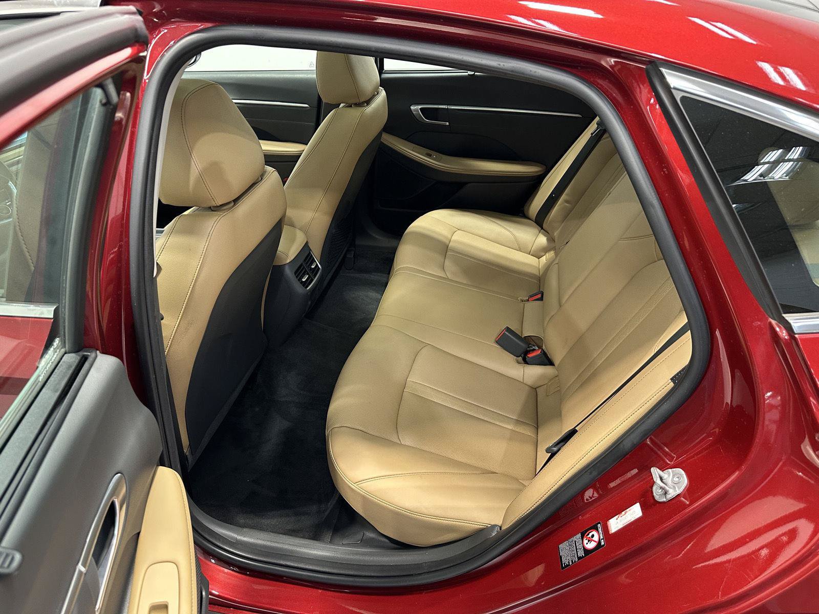 Certified 2023 Hyundai Sonata Limited w/ Cargo Package FWD image 29