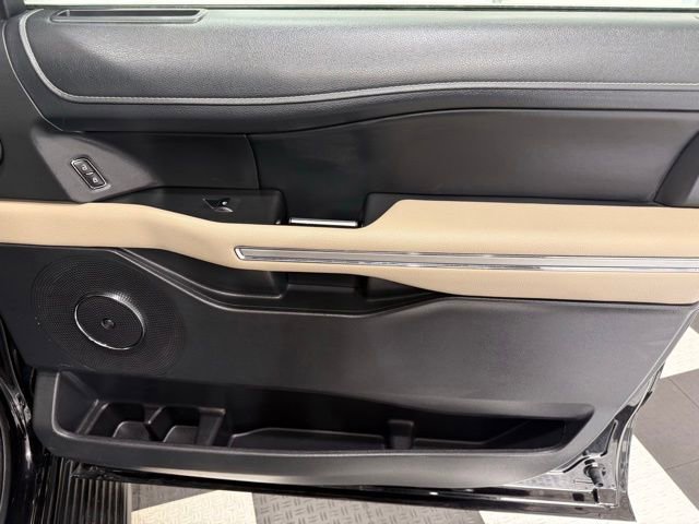 Used 2024 Ford Expedition Max Limited image 26