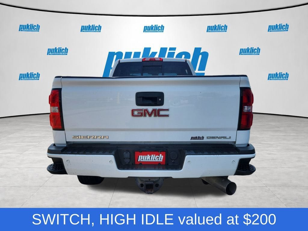 Used 2018 GMC Sierra 2500 Denali w/ Duramax Plus Package AWD/4WD image 8