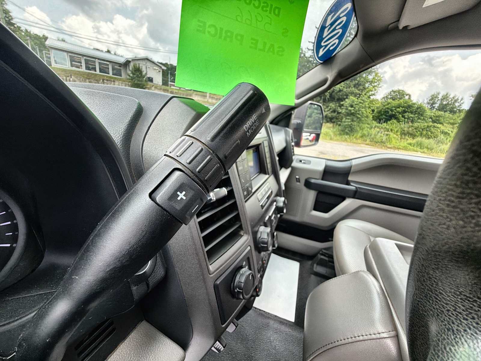 Used 2022 Ford F550 4x4 Regular Cab Super Duty image 20
