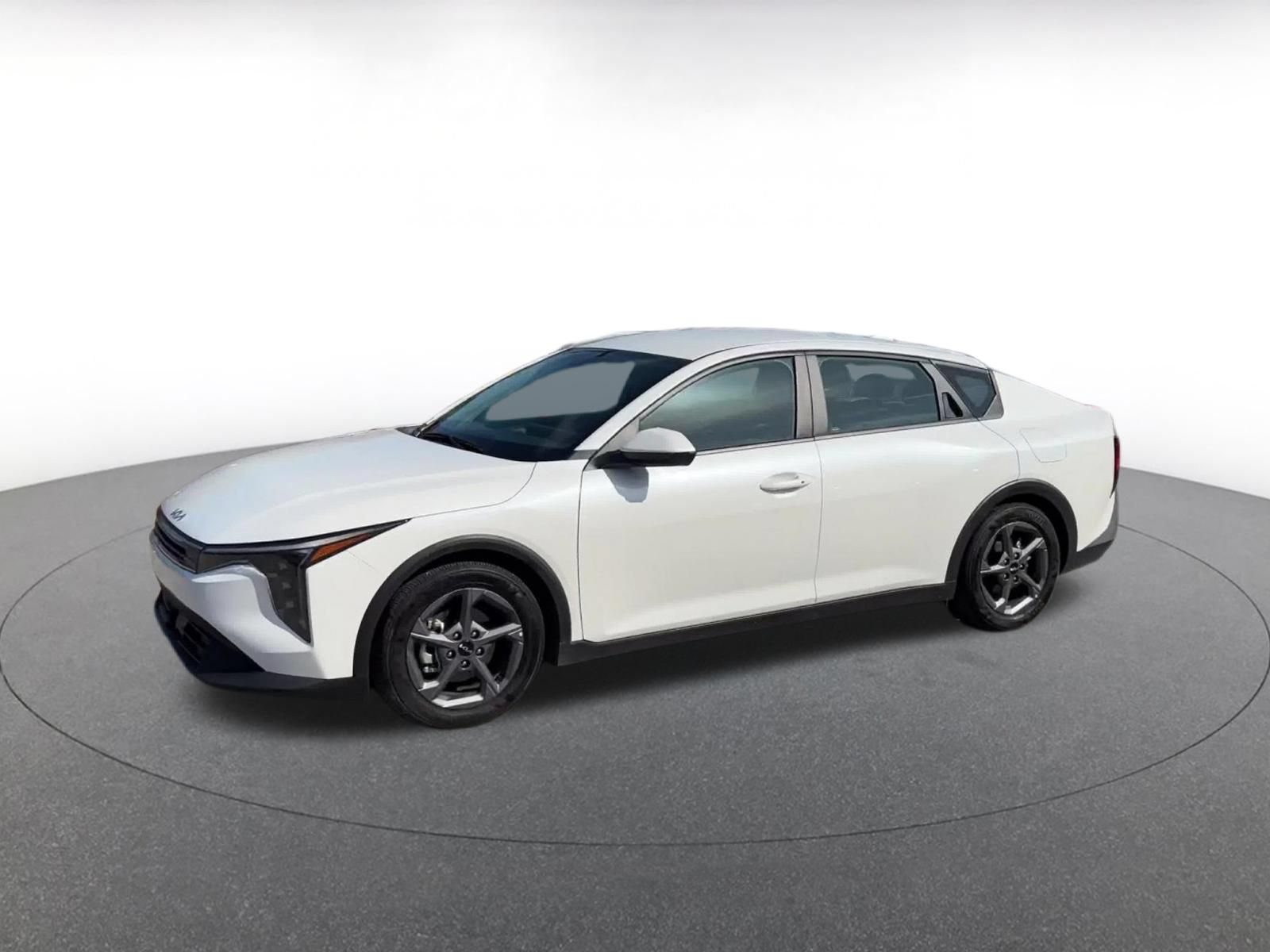 Used 2025 Kia K4 FWD image 6