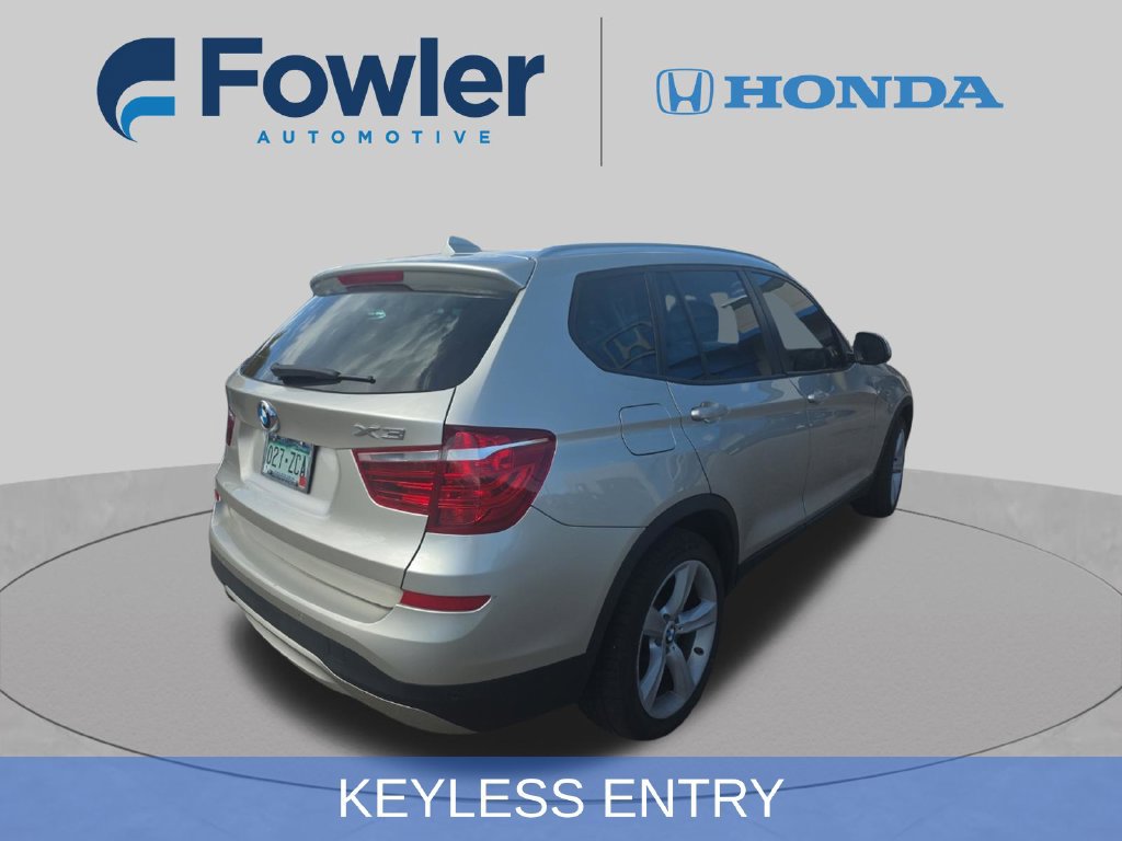 Used 2017 BMW X3 xDrive28i AWD/4WD image 3
