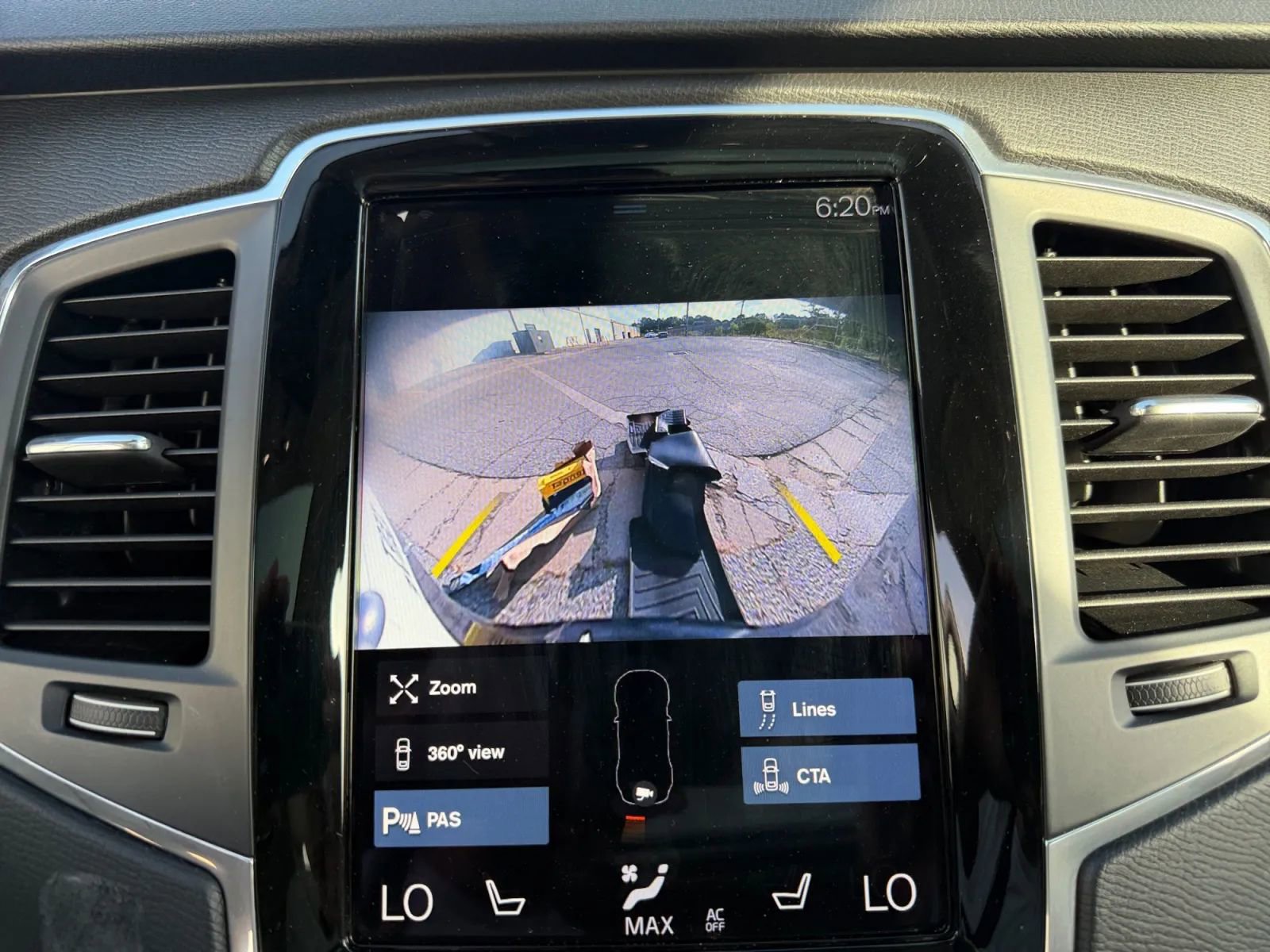 Used 2020 Volvo XC90 T6 Momentum w/ Protection Package Premier AWD/4WD image 39