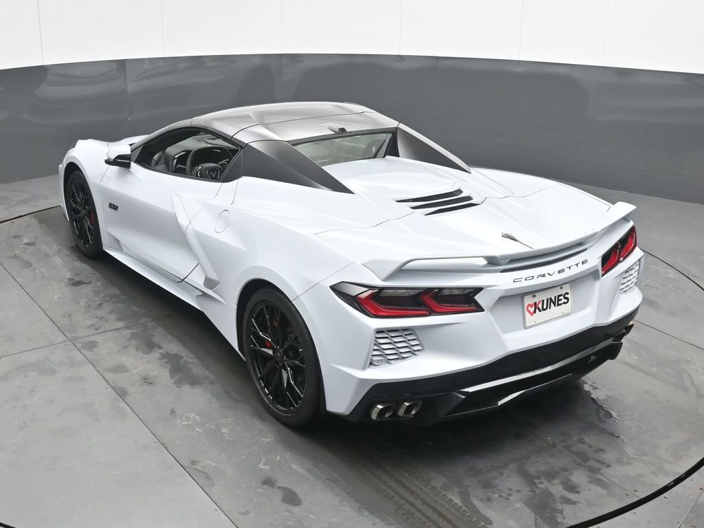 Used 2023 Chevrolet Corvette Stingray Premium Conv w/ Z51 Performance Package image 35