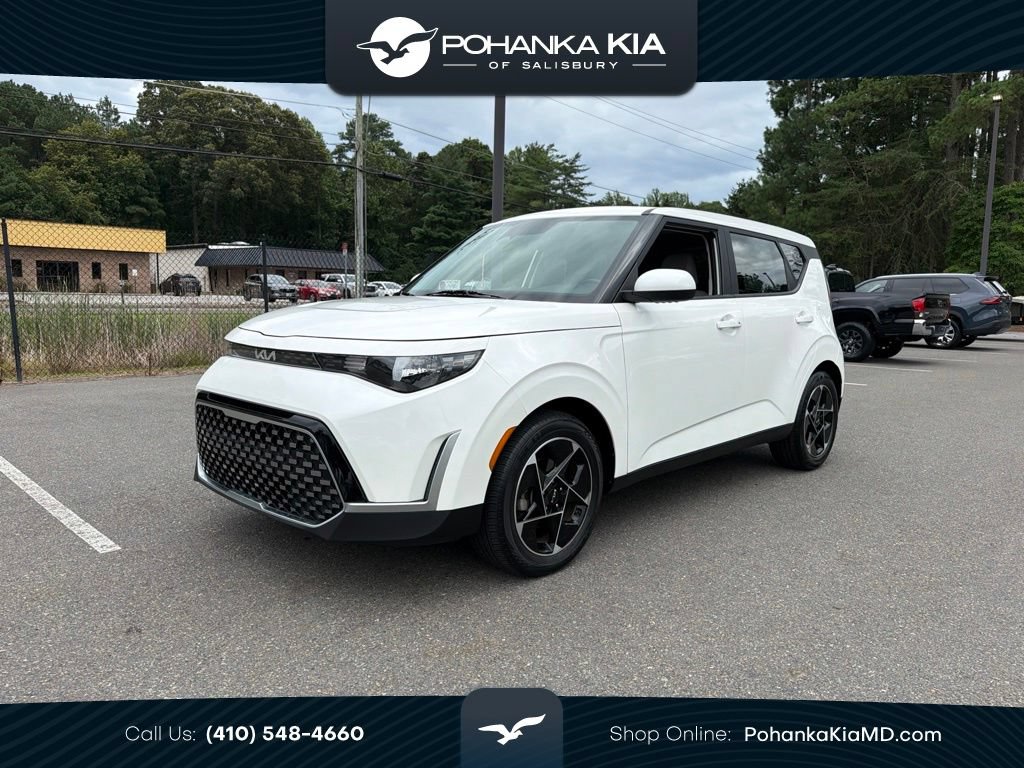 Certified 2023 Kia Soul EX FWD image 1