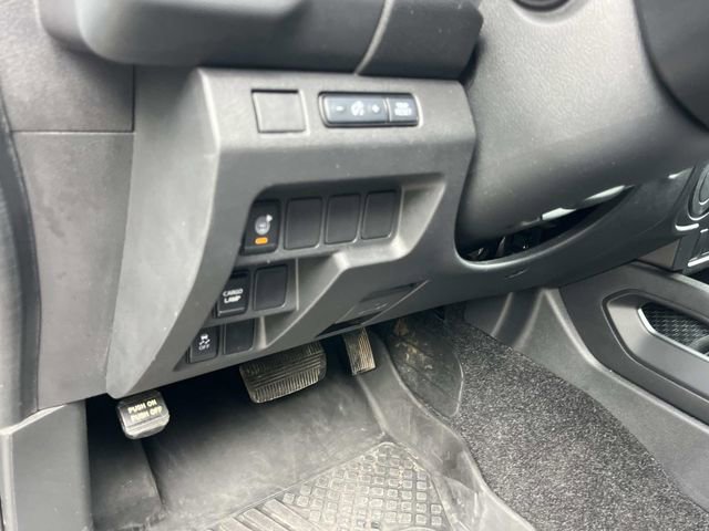 Used 2024 Nissan Frontier S w/ Technology Package RWD image 28