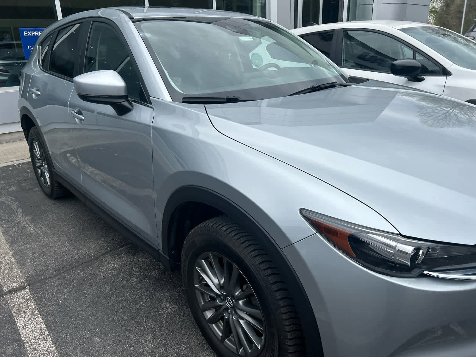 Used 2017 MAZDA CX-5 Touring w/ Preferred Equipment Package AWD/4WD image 2