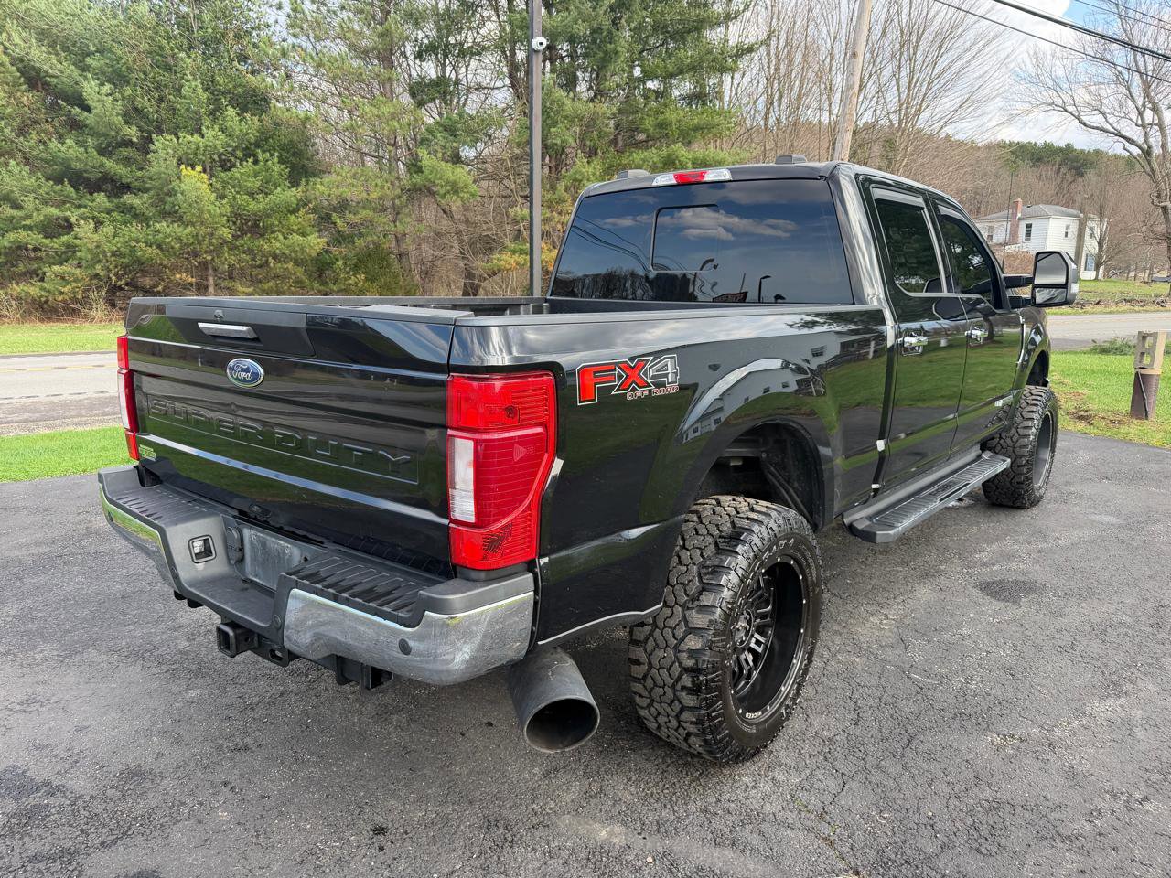 Used 2021 Ford F250 XLT w/ XLT Premium Package AWD/4WD image 5