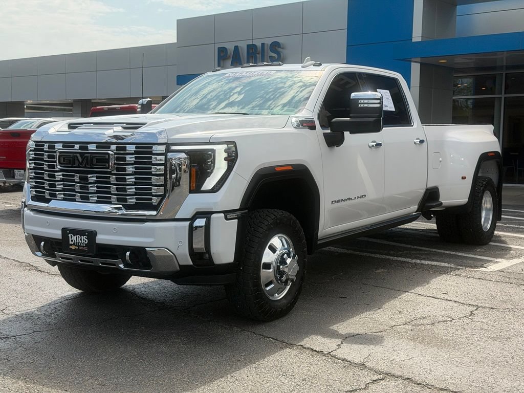 Used 2024 GMC Sierra 3500 Denali w/ Denali Reserve Package AWD/4WD image 3