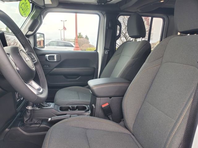 Used 2025 Jeep Wrangler Unlimited Sahara image 10