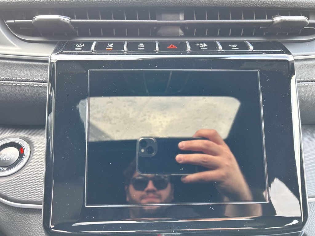 New 2025 Jeep Grand Cherokee Altitude image 11