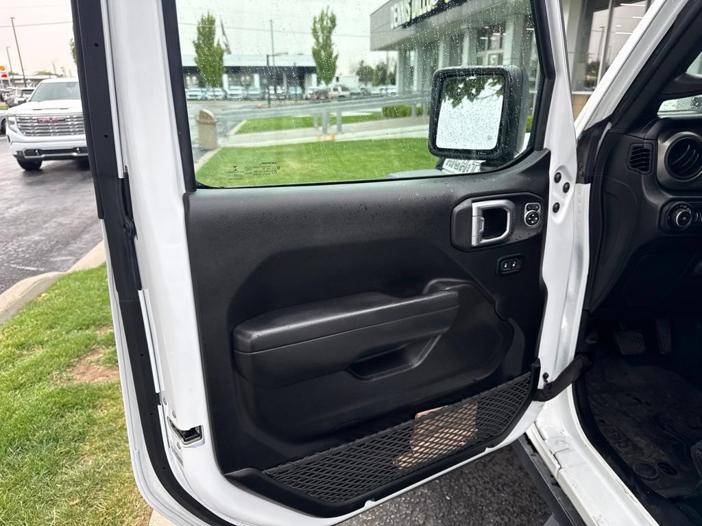 Used 2022 Jeep Wrangler Unlimited Sport AWD/4WD image 13