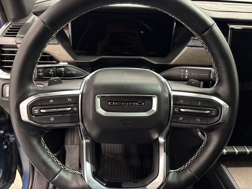 Used 2025 GMC Acadia Denali AWD/4WD image 20