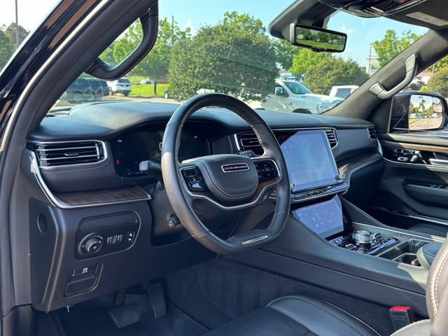 Used 2022 Jeep Grand Wagoneer Series II w/ Premium Group II AWD/4WD image 16