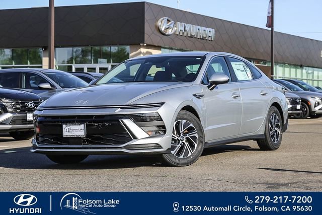 New 2026 Hyundai Sonata Blue FWD image 1
