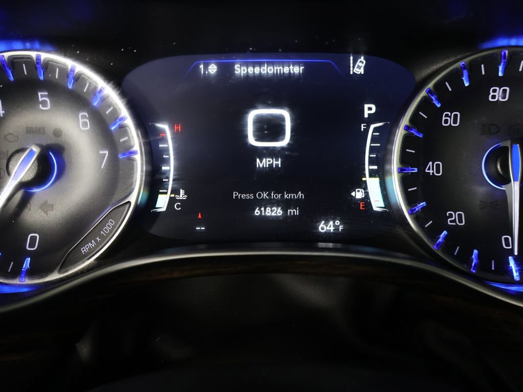 Used 2023 Chrysler Pacifica Limited image 41