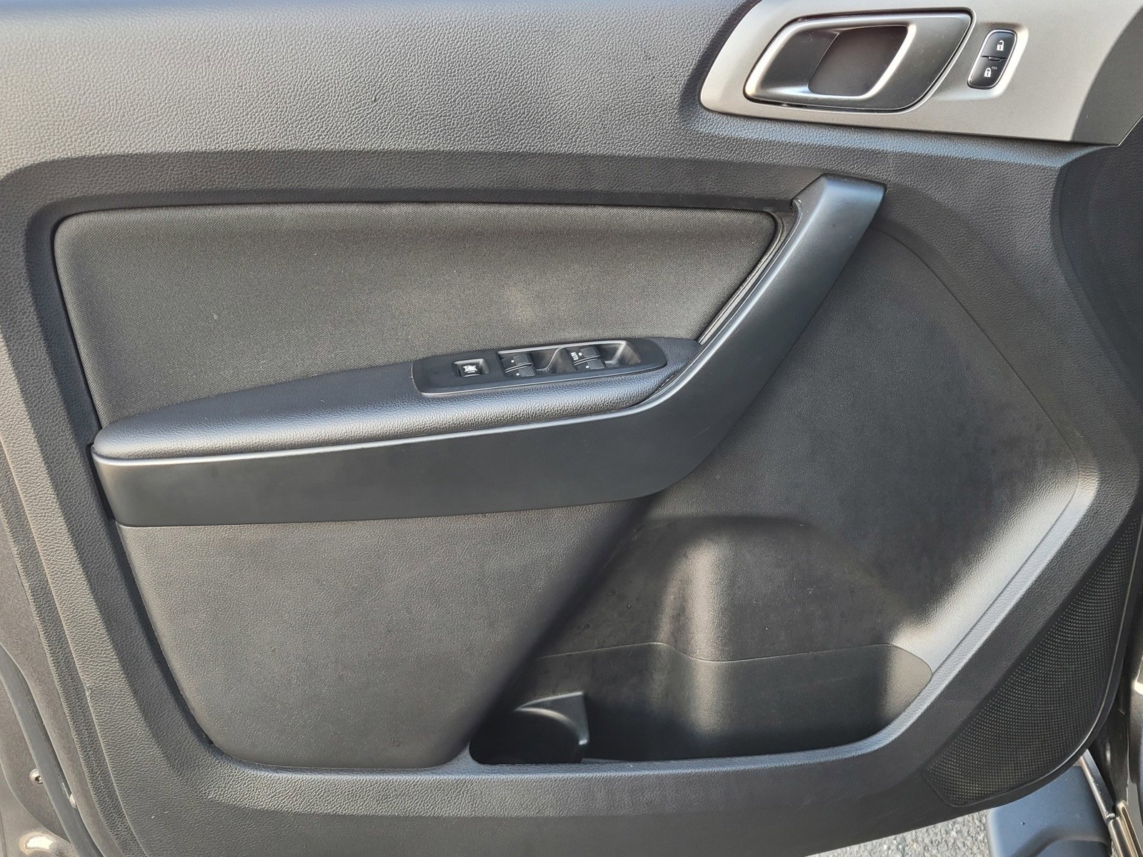 Used 2020 Ford Ranger XLT w/ Equipment Group 301A Mid image 16