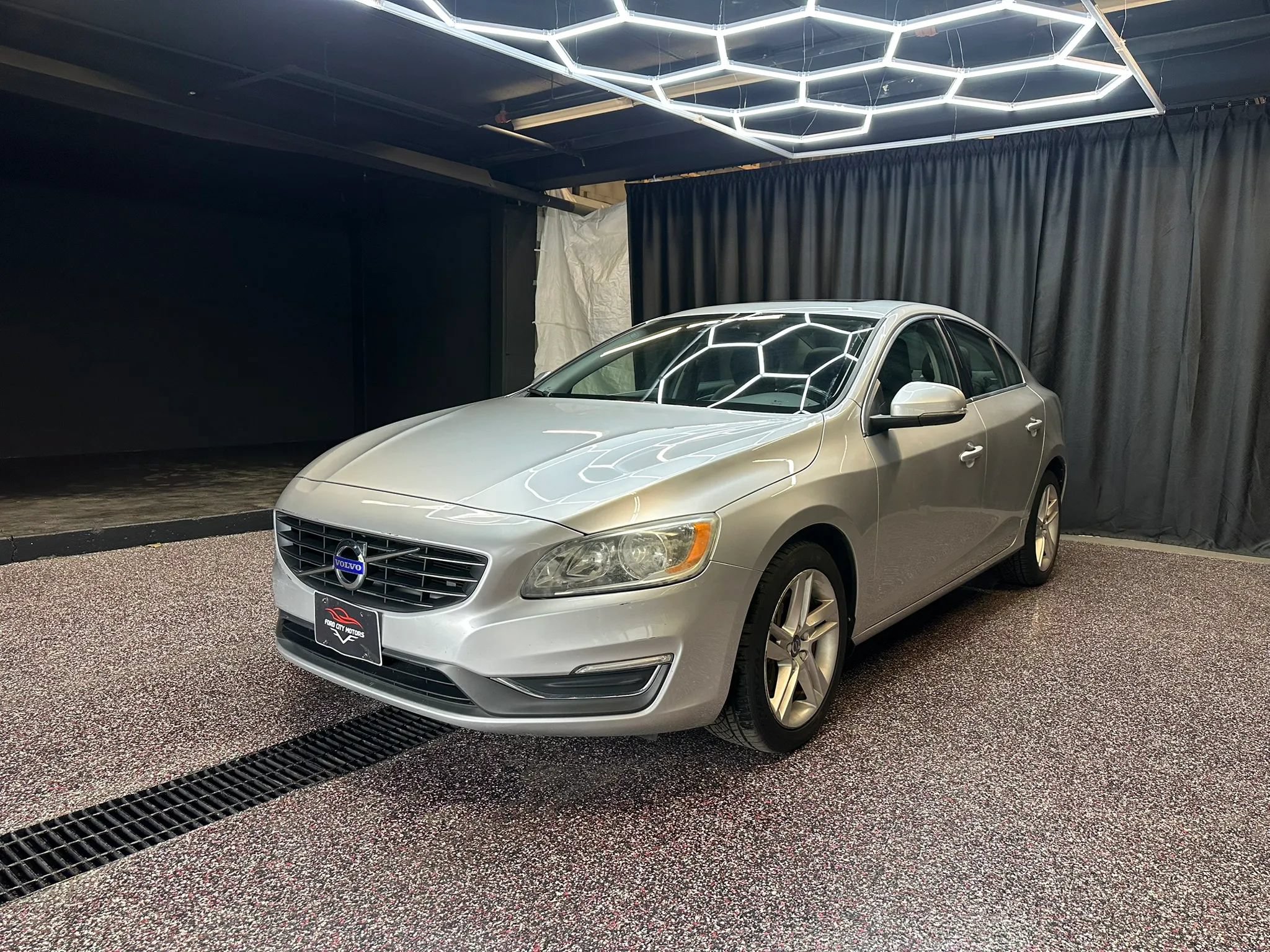 Used 2015 Volvo S60 T5 Premier AWD/4WD image 3