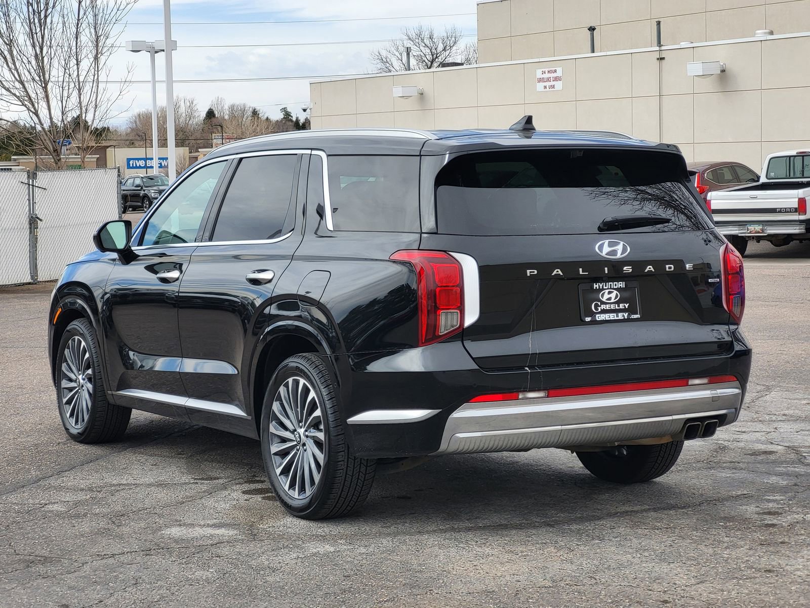 Used 2024 Hyundai Palisade Calligraphy image 4