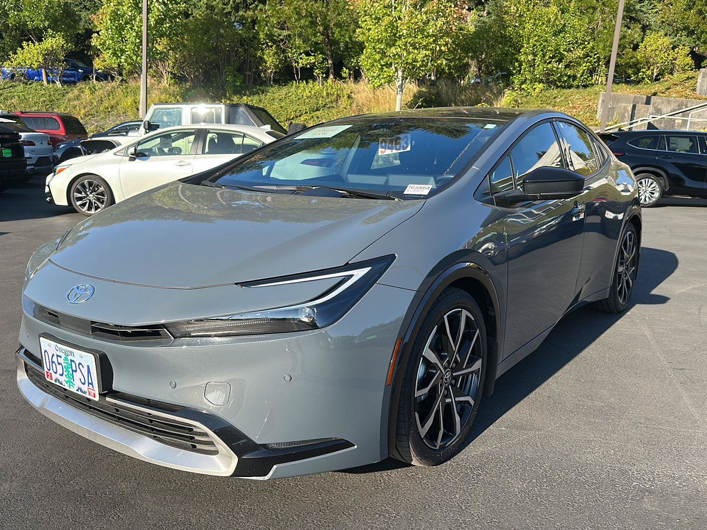 Used 2024 Toyota Prius Prime FWD image 1