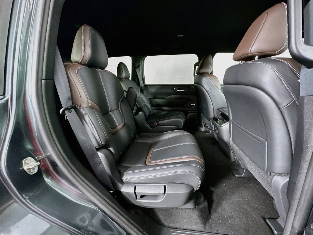 New 2026 Nissan Armada SL w/ Captain's Chari Seat Package AWD/4WD image 36