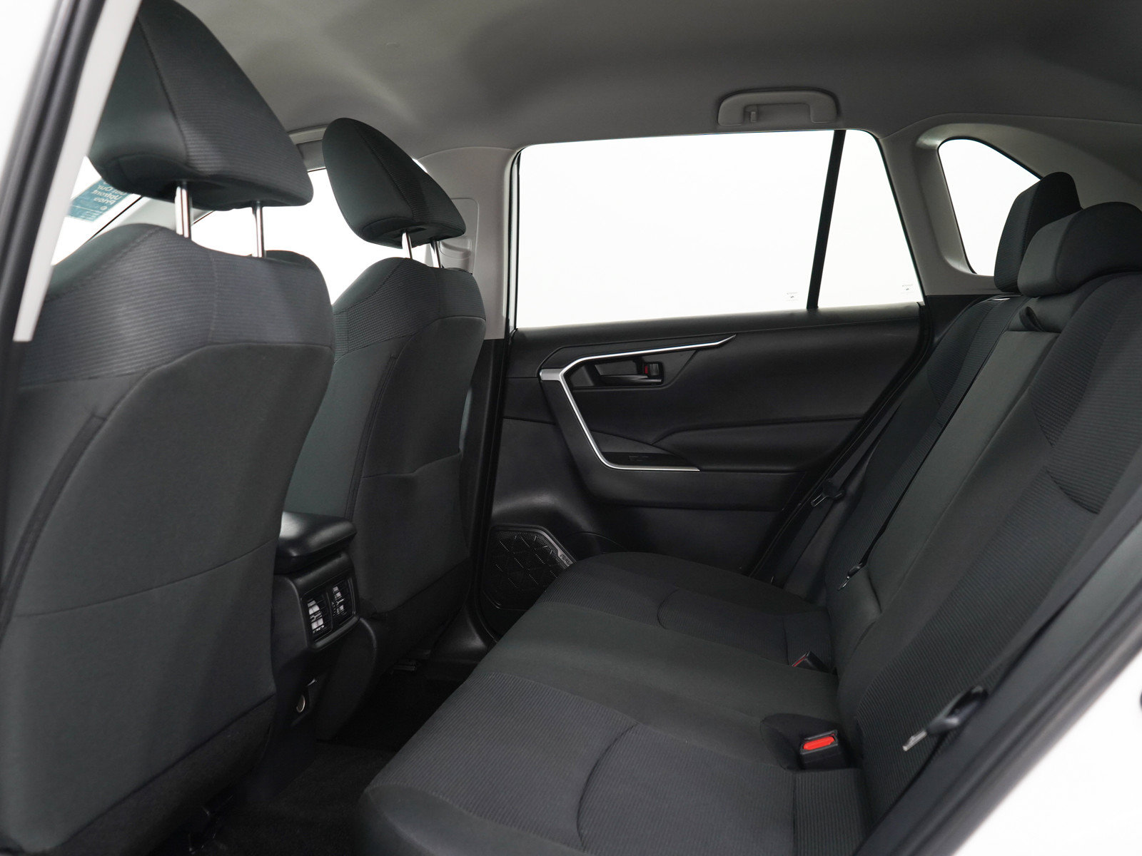Used 2025 Toyota RAV4 LE AWD/4WD image 19