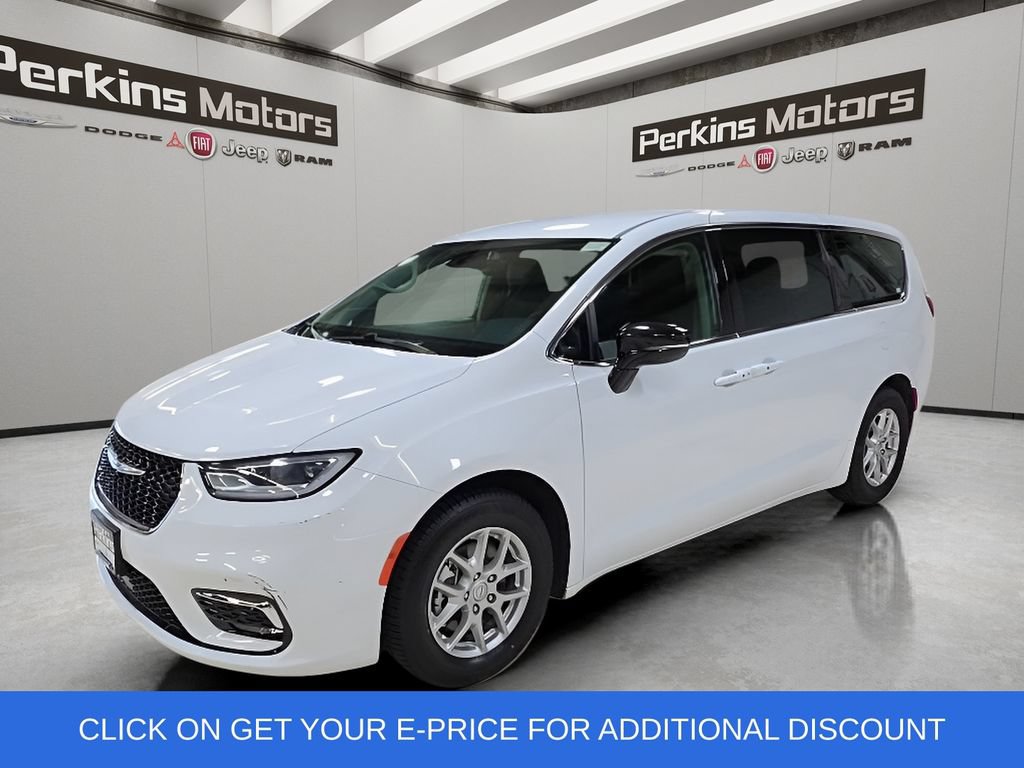 Used 2024 Chrysler Pacifica Touring-L FWD image 1