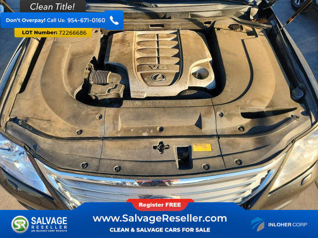 Used 2010 Lexus LX 570 4WD w/ Luxury Pkg image 16
