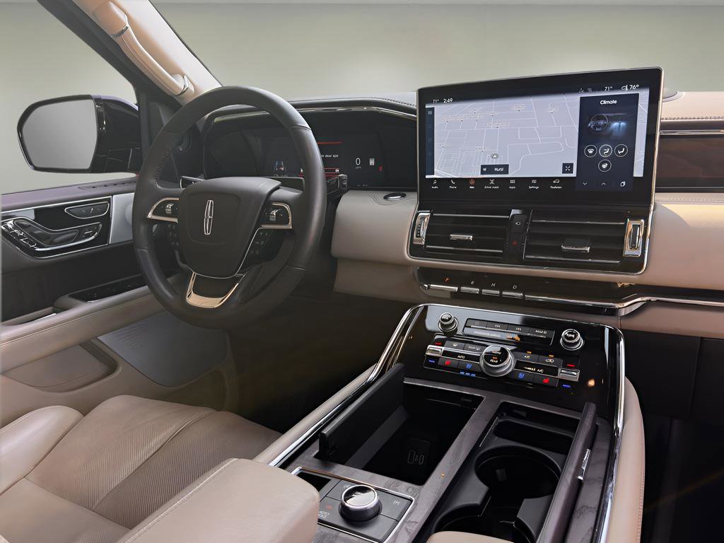 Used 2024 Lincoln Navigator L Reserve AWD/4WD image 12