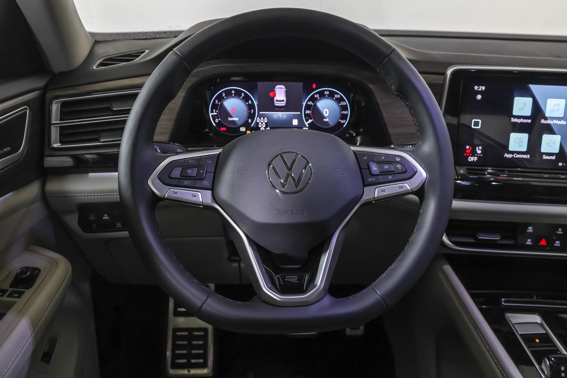 New 2026 Volkswagen Atlas SEL Premium R-Line image 23