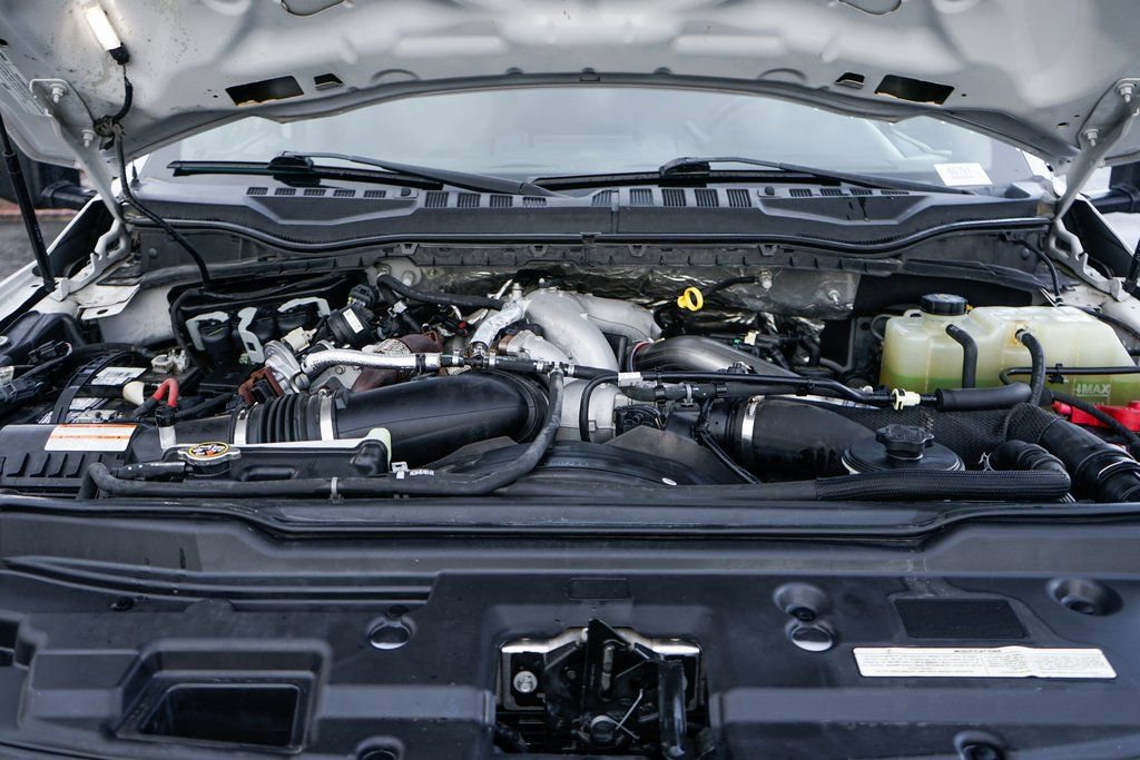 Used 2020 Ford F550 4x4 Crew Cab Super Duty image 11