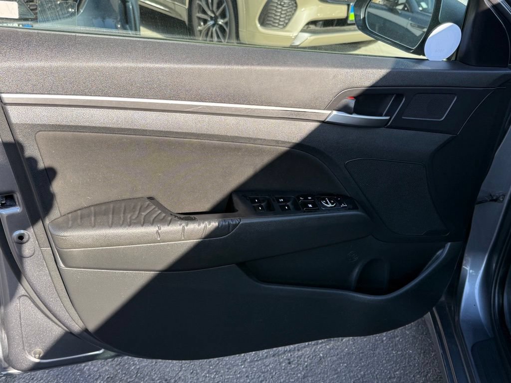 Used 2019 Hyundai Elantra SEL w/ Cargo Package FWD image 32